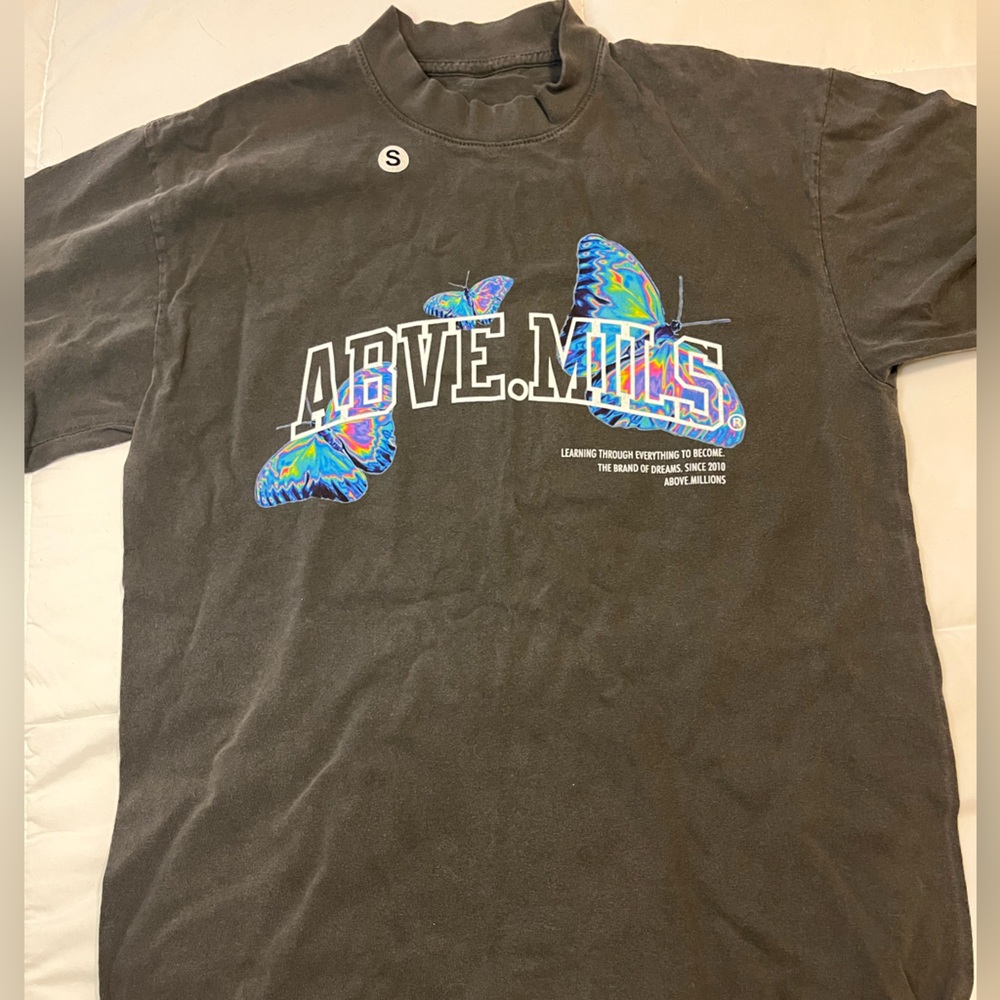 Above Millions vintage tee